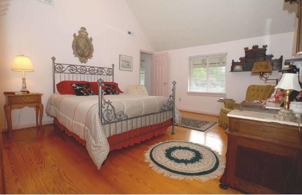 The Gables Victorian Mansion Bed And Breakfast Inn Reedville 외부 사진